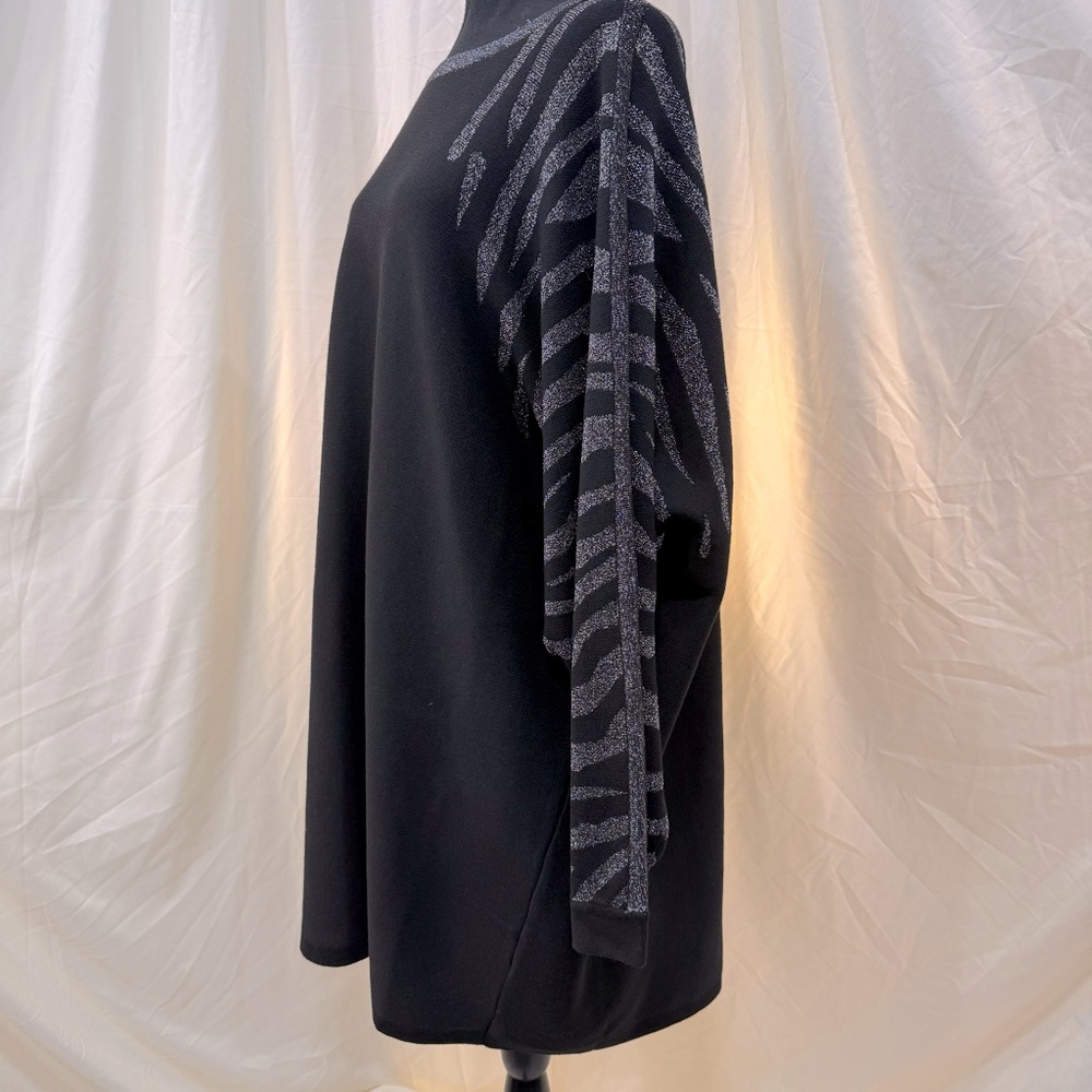 Long sleeve, silver zebra strip arms, sweater dress 4X